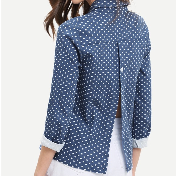 Nancy top / Polka dot slit back blouse 💙 - Picture 2 of 3